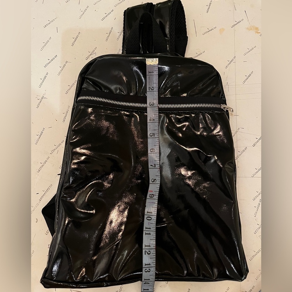 Backpack - Picture 6 of 7